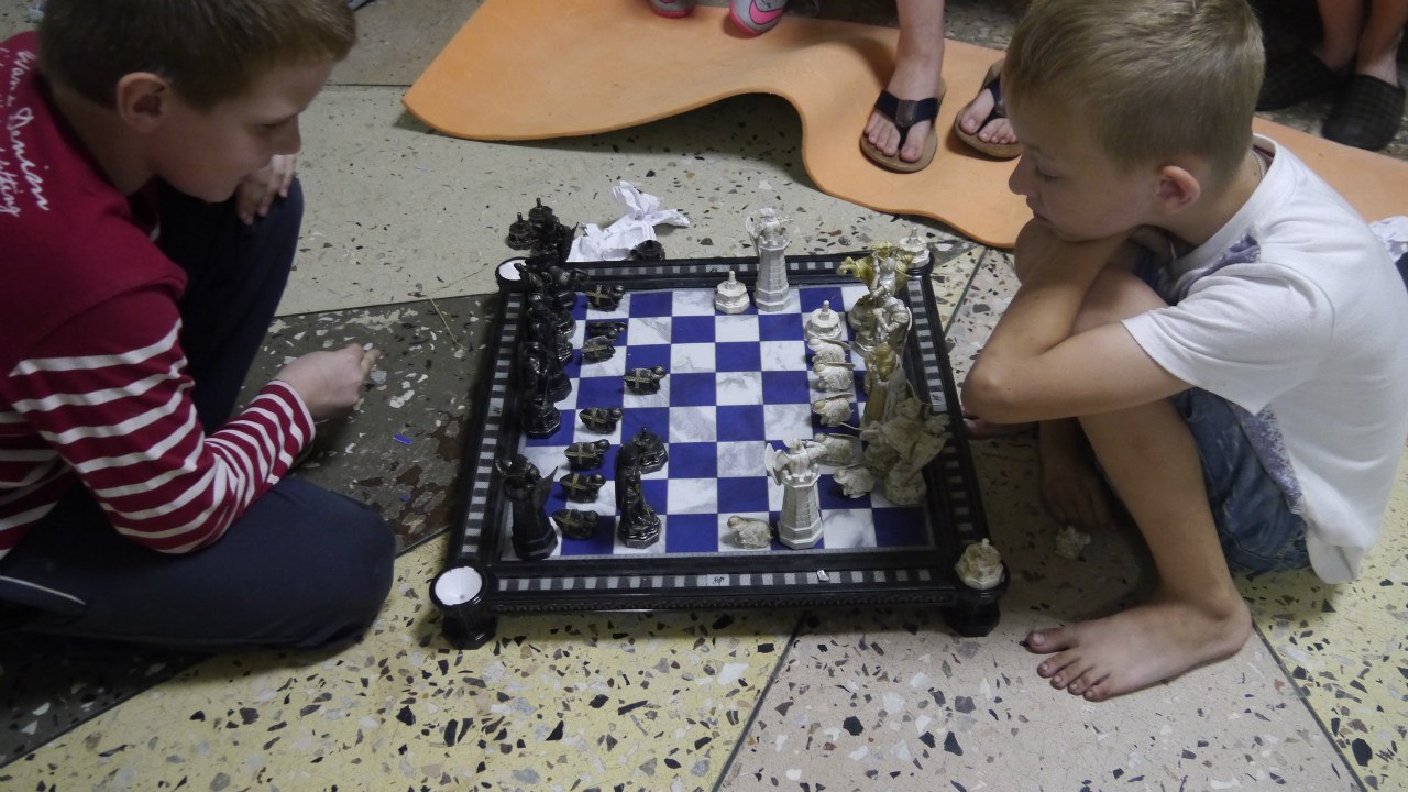 910hGybZKQE