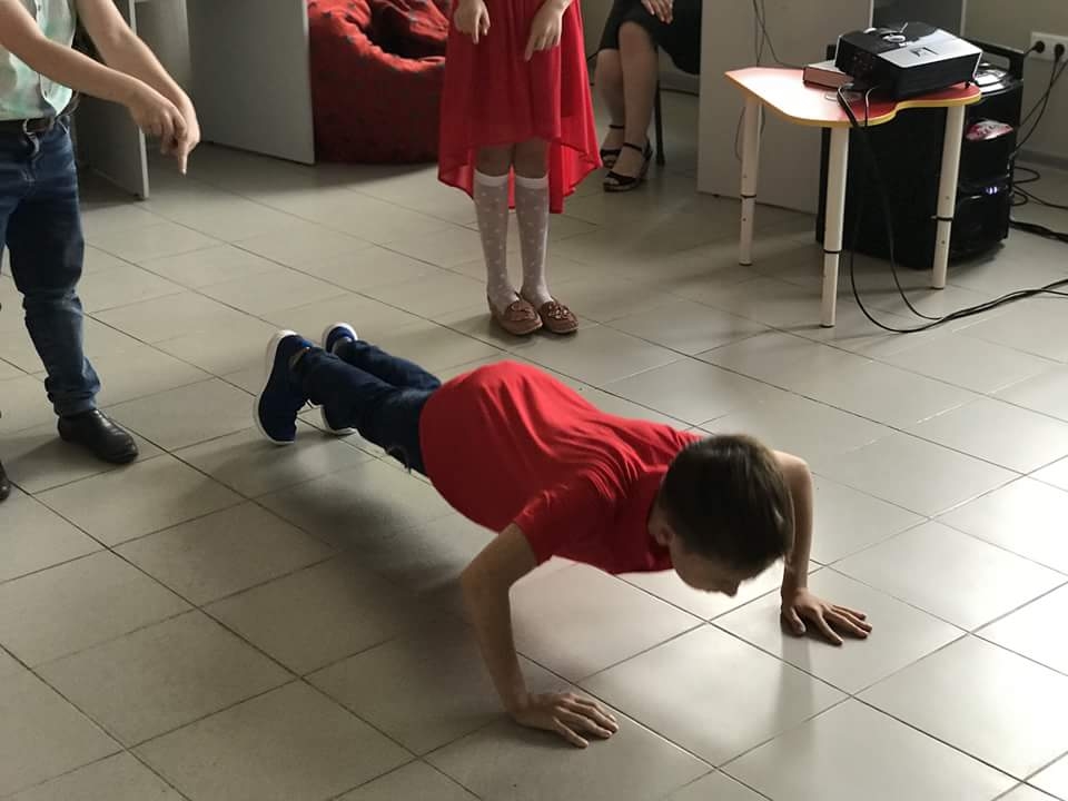 33169710_2352683204745420_6184616897510637568_n