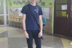 TL0M4HmkF_4